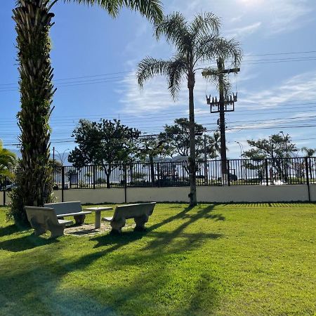 Apartamento Ubatuba, Itagua, Bem Localizado, Duas Vagas De Garagem Exteriér fotografie
