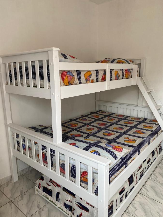 Apartamento Ubatuba, Itagua, Bem Localizado, Duas Vagas De Garagem Exteriér fotografie